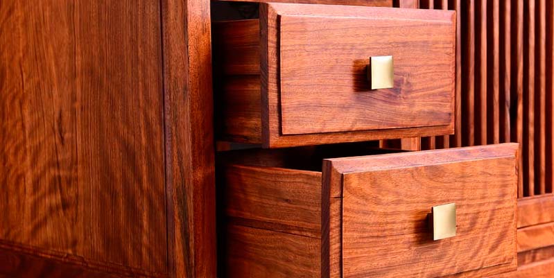 Barnizador de Muebles en Barcelona