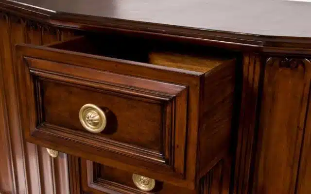 Barnizador de Muebles en Barcelona