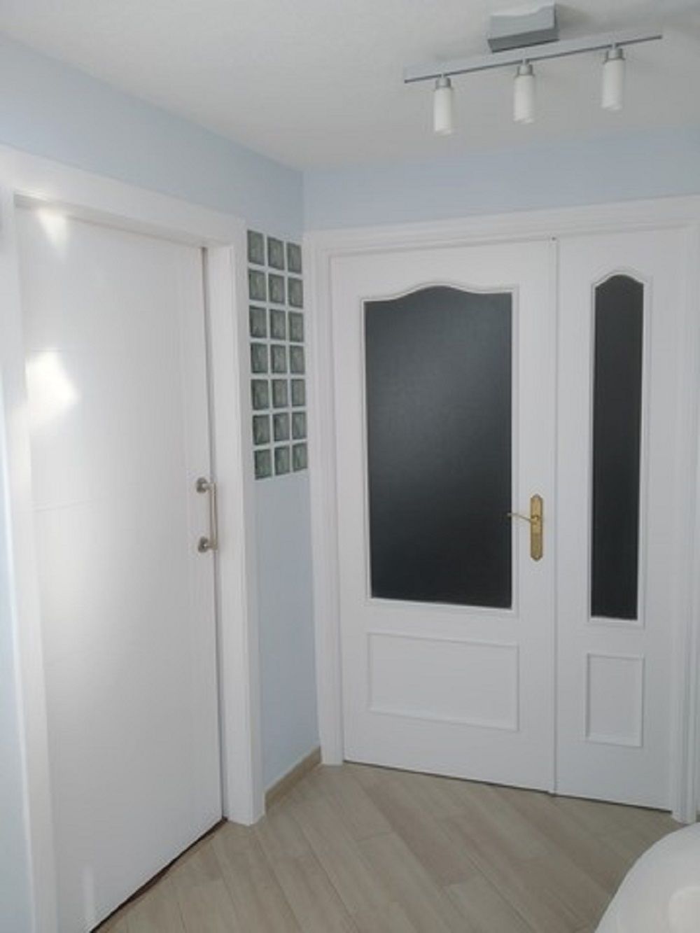 Lacado de Puertas y Ventanas en Barcelona