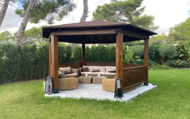 Servicios de Construcciones de Madera Profesional en Barcelona. Servicios Profesionales y económicos garantía de calidad.